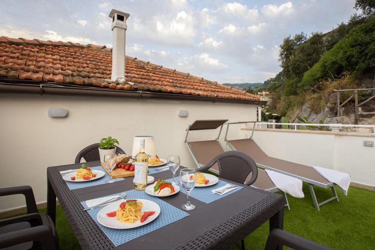 Sorrentovibes - Seaview Home On The Beach & Amazing Views Terrace Dış mekan fotoğraf
