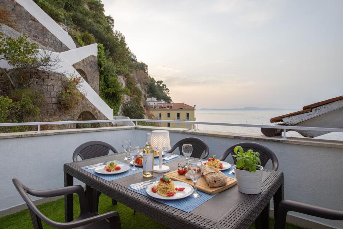 Sorrentovibes - Seaview Home On The Beach & Amazing Views Terrace Dış mekan fotoğraf