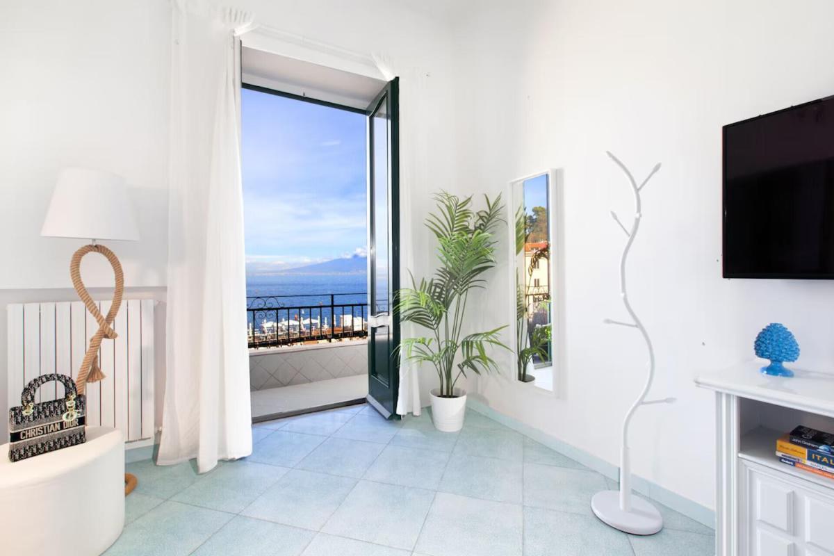Sorrentovibes - Seaview Home On The Beach & Amazing Views Terrace Dış mekan fotoğraf